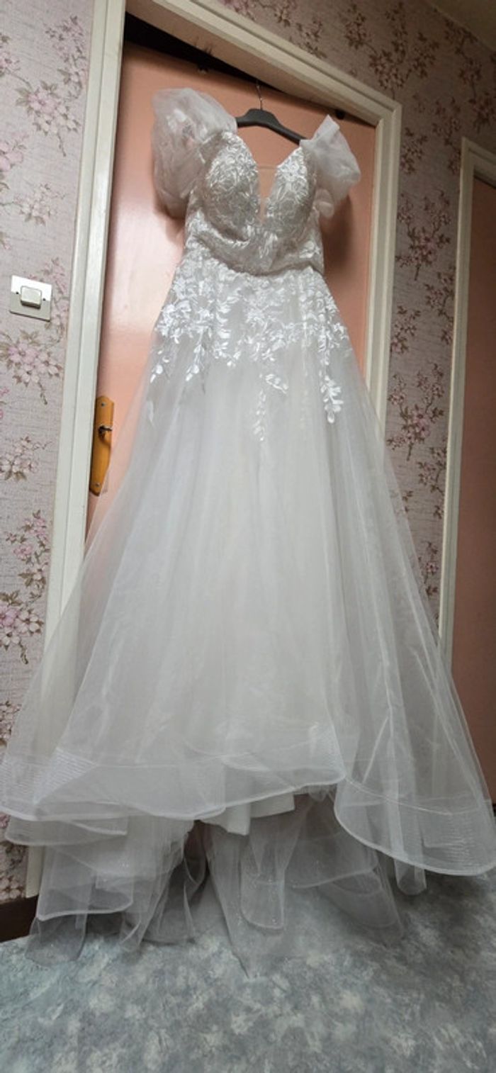 Magnifique robe de mariée blanche neuve taille 36 - 38 - photo numéro 7