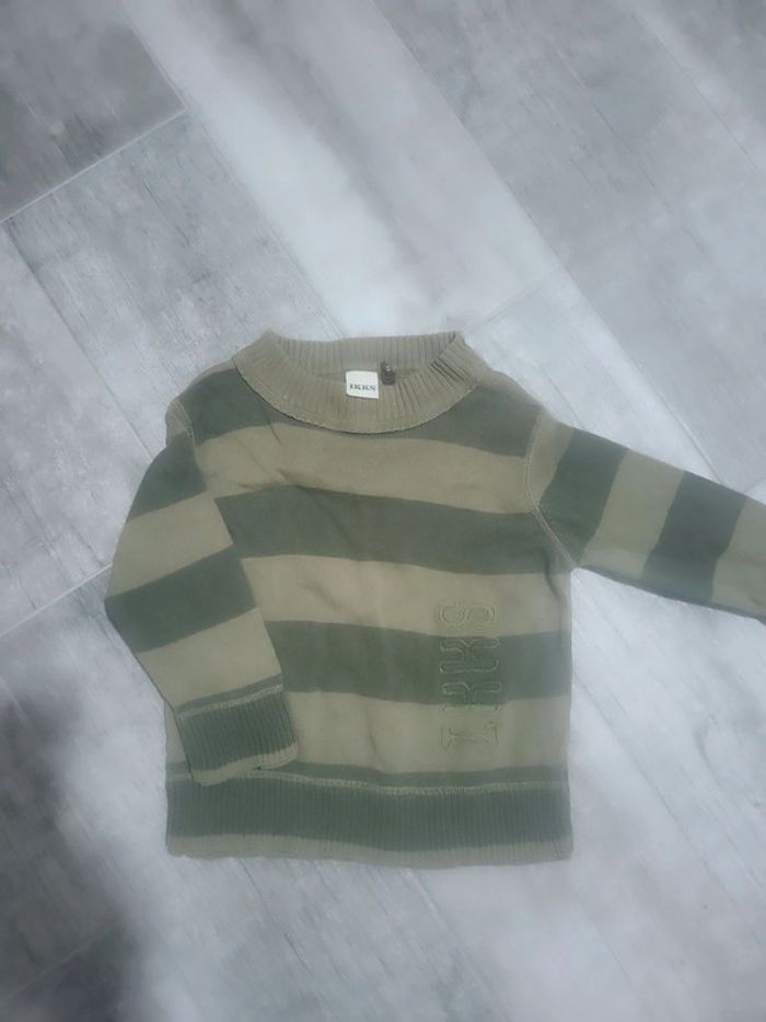 Magnifique pull ikks garçon 2ans