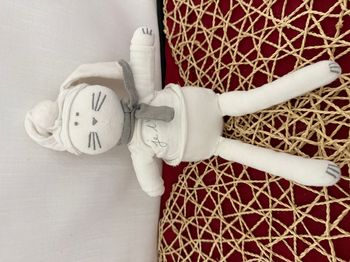 Doudou Peluche Lapin Chat PETIT BATEAU Blanc Tee-Shirt je t'aime Oiseau Bonnet Oreilles Nouées