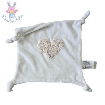 Doudou plat carré blanc fleurs cœur Carrefour CMI