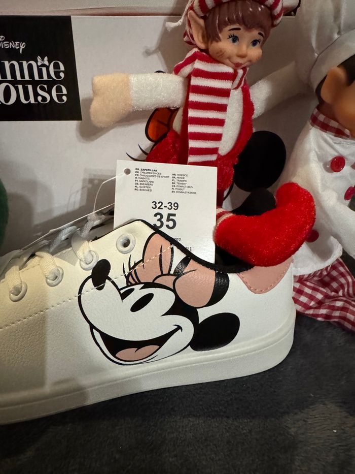 Basket Minnie mouse taille 35 - photo numéro 2