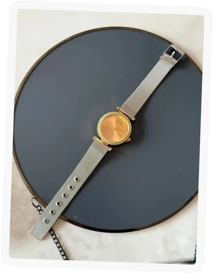Montre à chaîne argentée à cadran doré - photo numéro 2