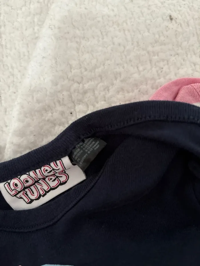Lot de 2 bodys Looney tunes 6/12 mois - photo numéro 3
