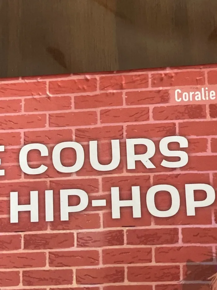 Livre le cours de hip-hop offert pour tout achat de lot - photo numéro 3