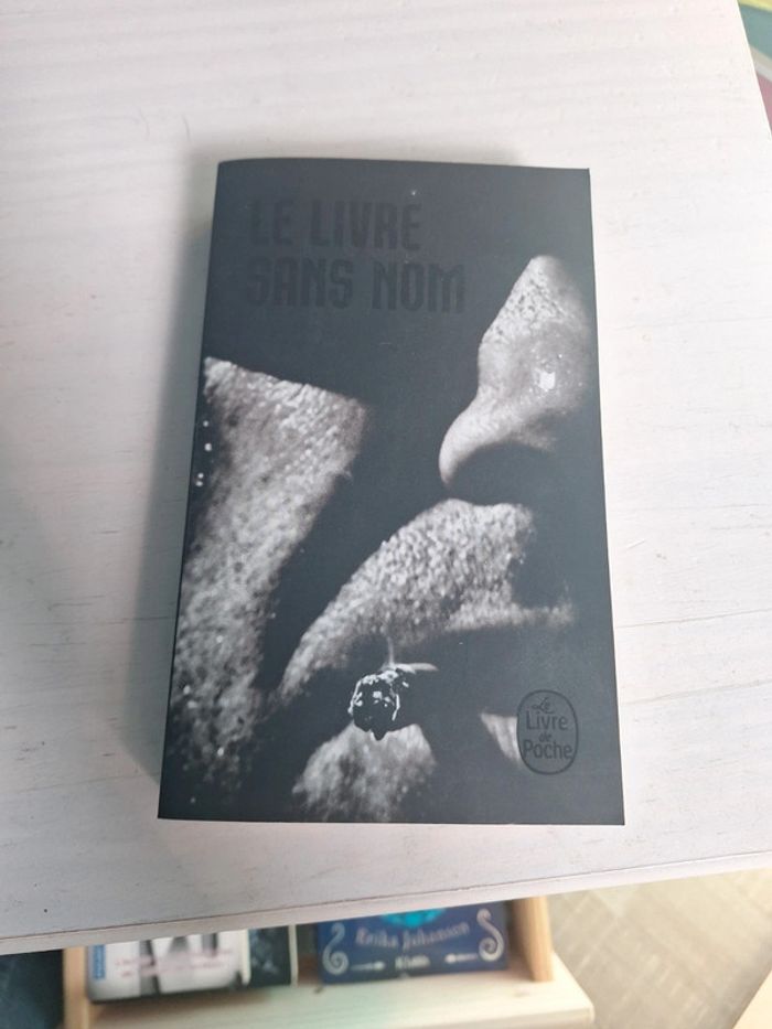 Livre sans nom
