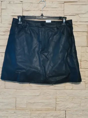 jupe courte imitation cuir
