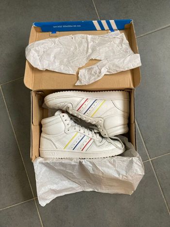 Baskets Adidas adi up mid