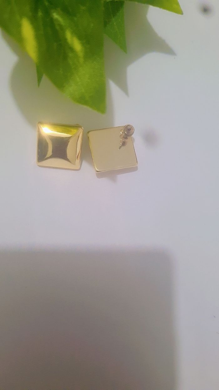 Boucle d'oreilles légère - photo numéro 5