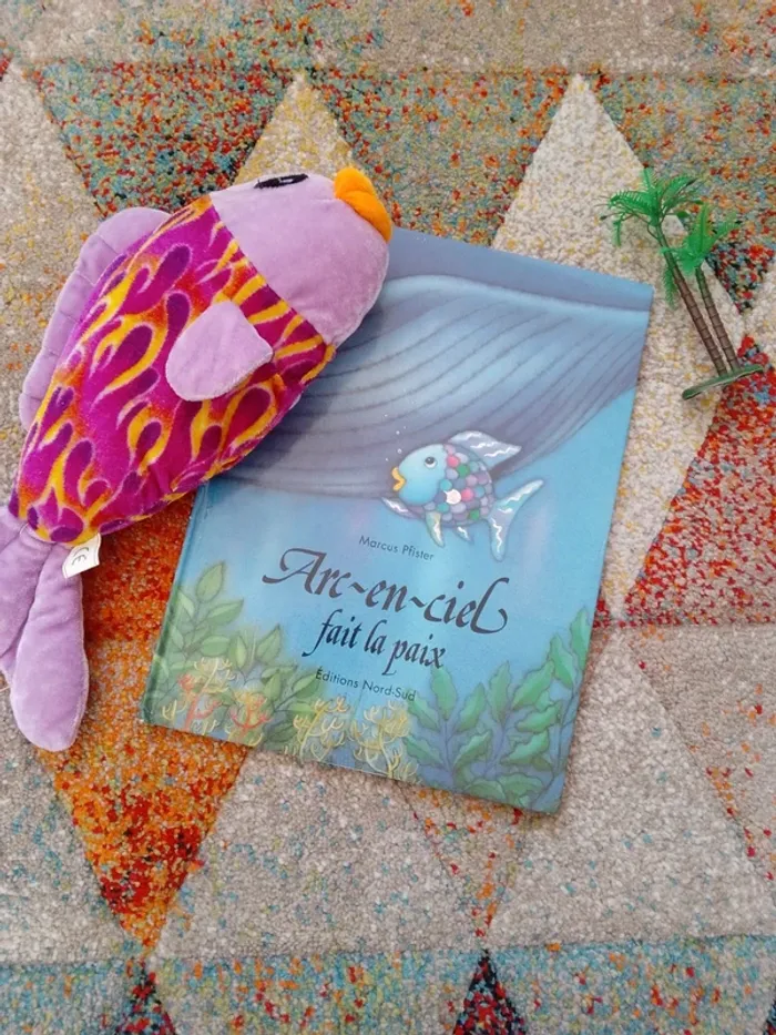 Le poisson arc en ciel fait la paix + grosse peluche poisson
