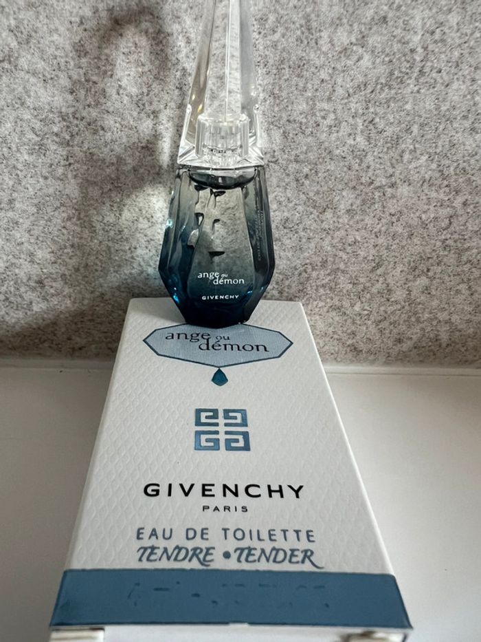 Miniature parfum Givenchy Ange ou Démon - photo numéro 2