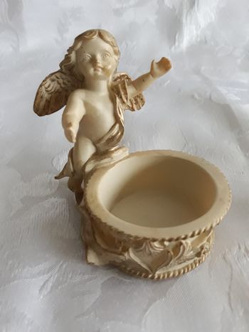 Faby27800 Porte bougie Ange avec son pot