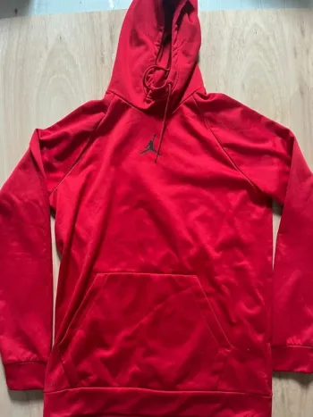 Pull Jordan Rouge L