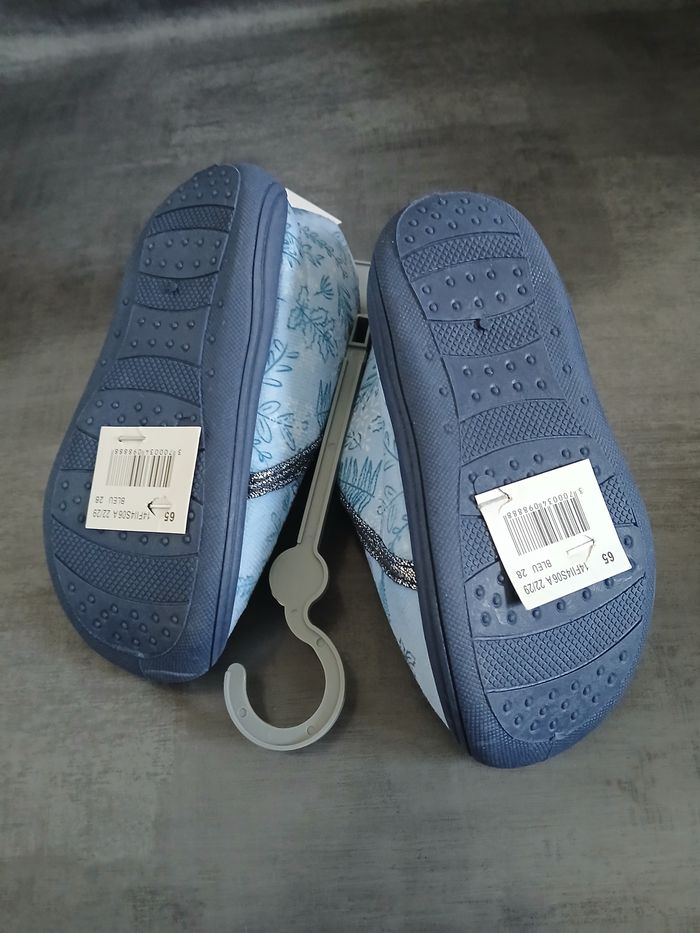 chaussons fille anna la reine des neiges disney 28 - photo numéro 3