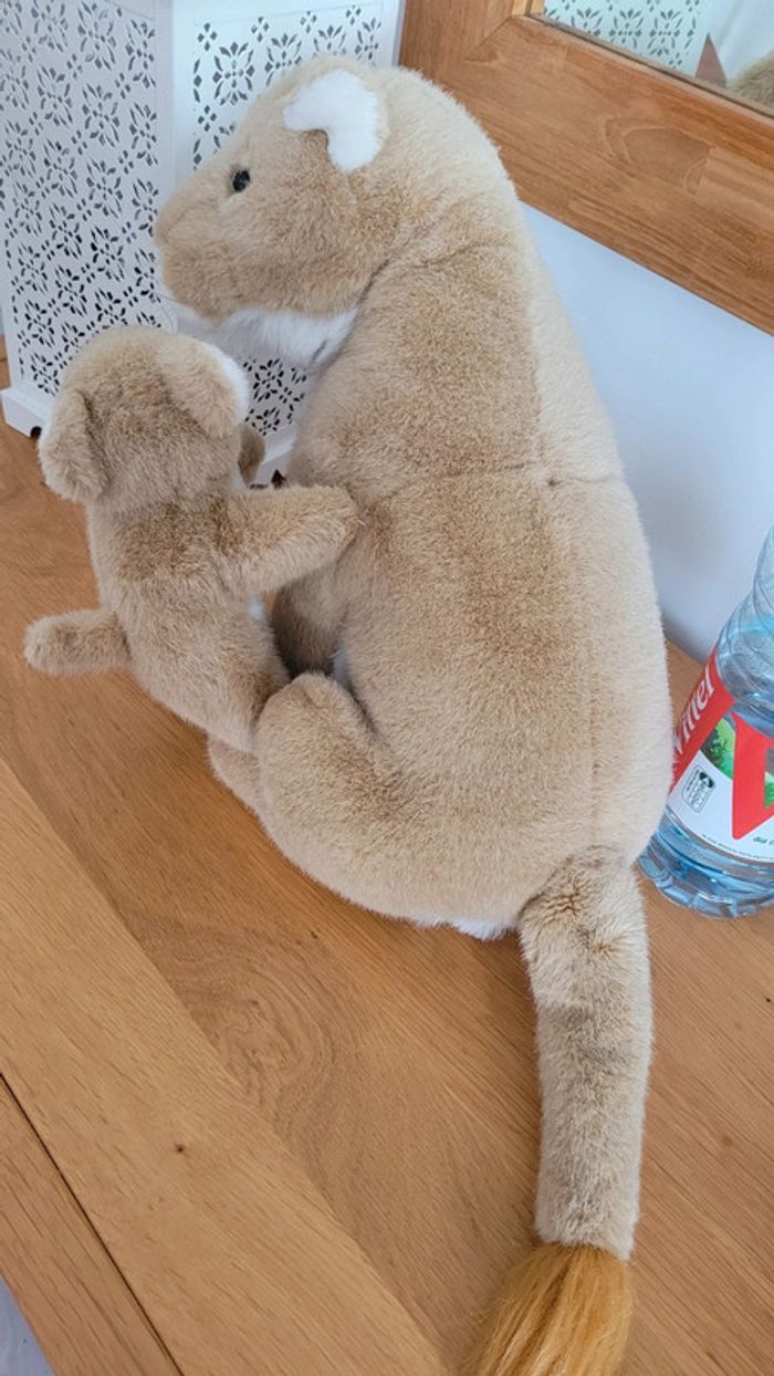 Peluche lionne et son petit - photo numéro 3