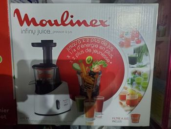 Extracteur de jus Moulinex Infiny Juice ZU255110.