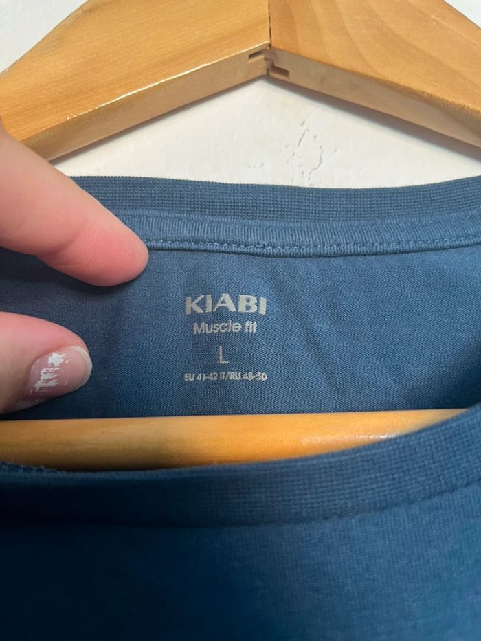 T-shirt uni kiabi taille L - photo numéro 2