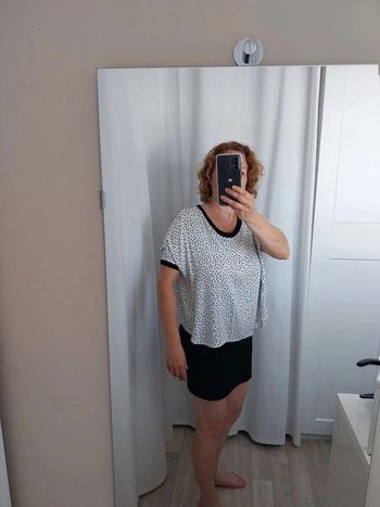 Robe  noire  et  blanc  T38/40