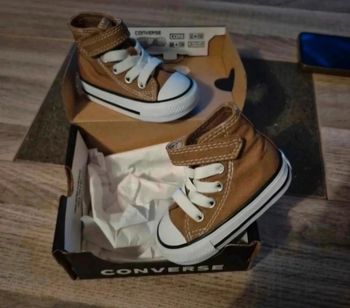 Converse bébé, Pointure 18. Neuves !!!