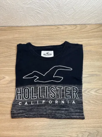 T-shirt Hollister - couleur noir - taille S