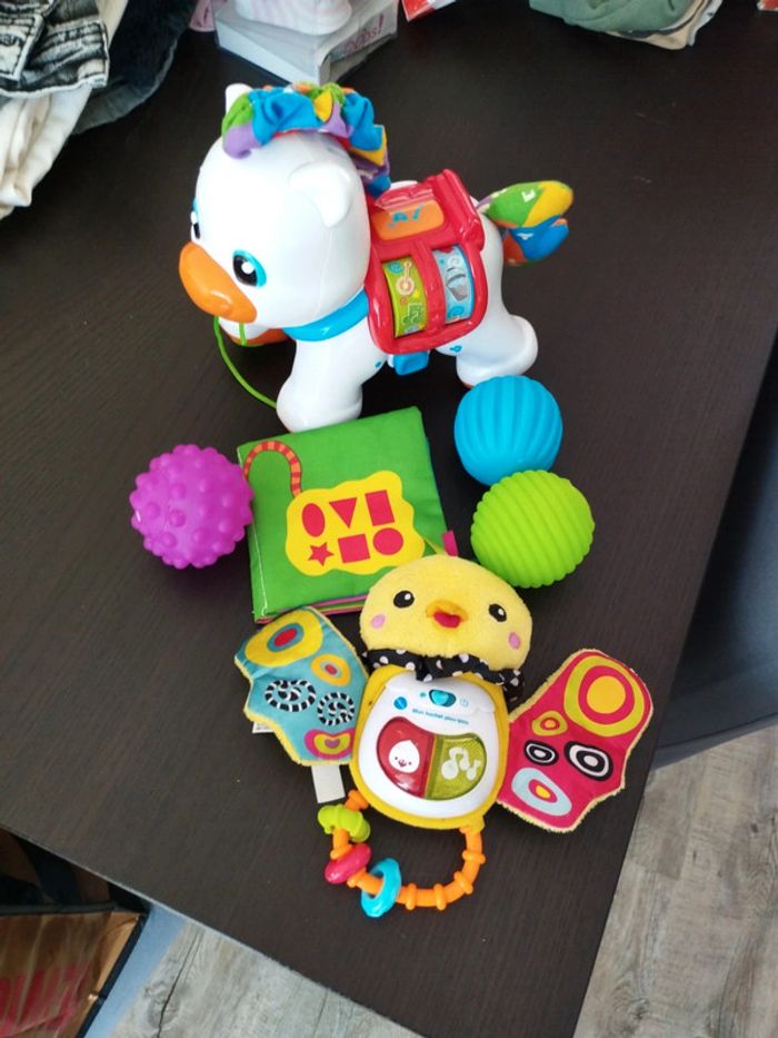 Lot de jouets