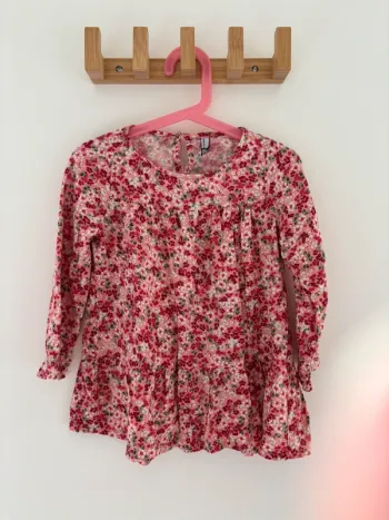Robe fleurie 4ans