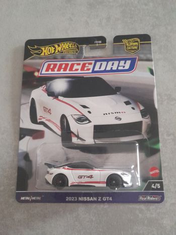 Hot Wheels 2023 Nissan Z GT4 Premium