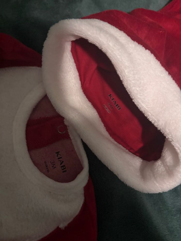 Pyjama pere Noël 3 mois - photo numéro 3
