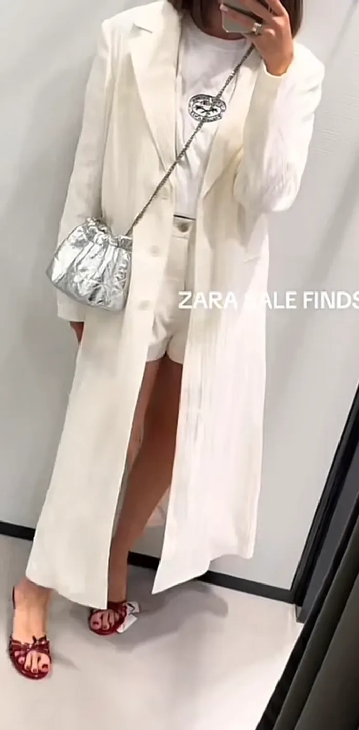 Magnifique manteau, blanc cassé, Zara, taille, L. Collection 2025.