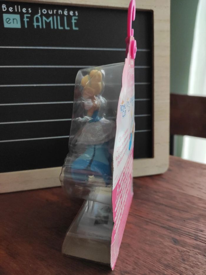 Cendrillon royal clips Hasbro - photo numéro 2
