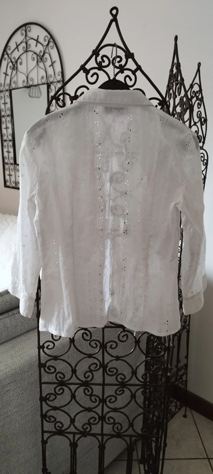 Chemisier brodé Armand Thiery. Taille 2. Très bon état - photo numéro 4