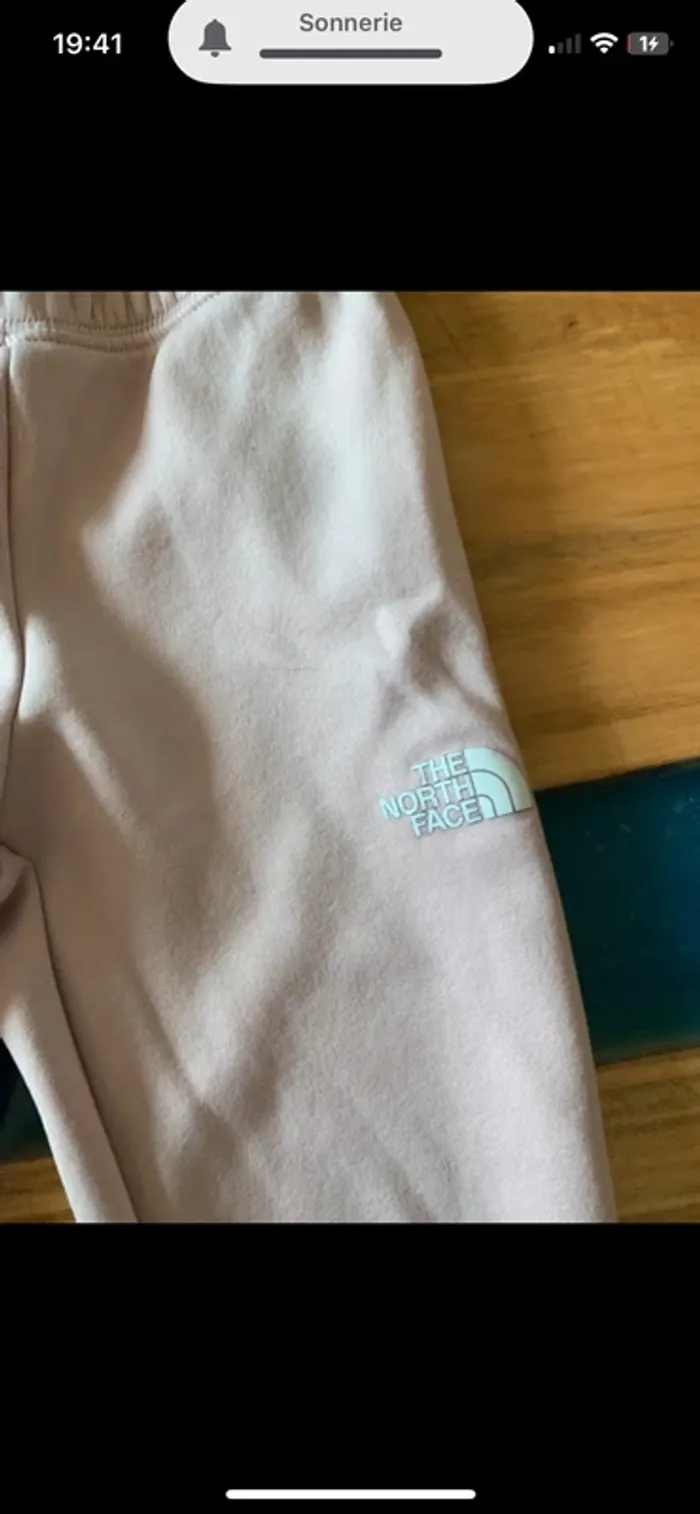 Pantalon survêtement The North Face taille 4 ans - photo numéro 2