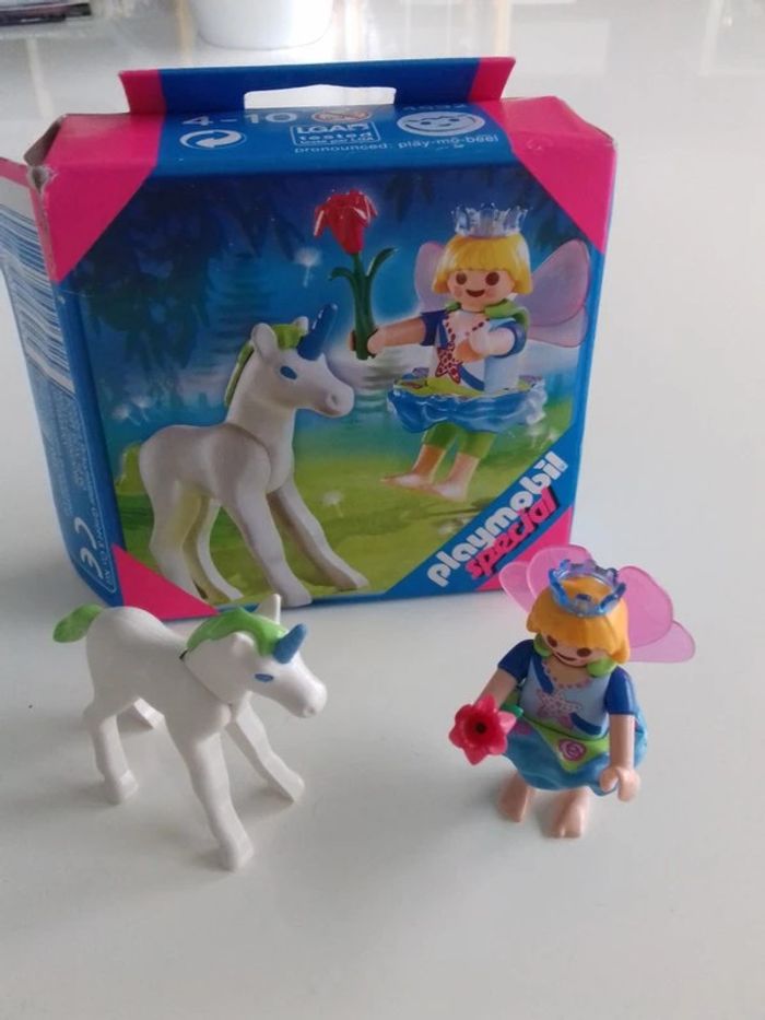 Boite 4692 Fée et bébé licorne