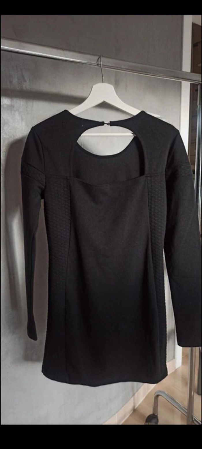 Robe courte noire matière épaisse Joos - photo numéro 2