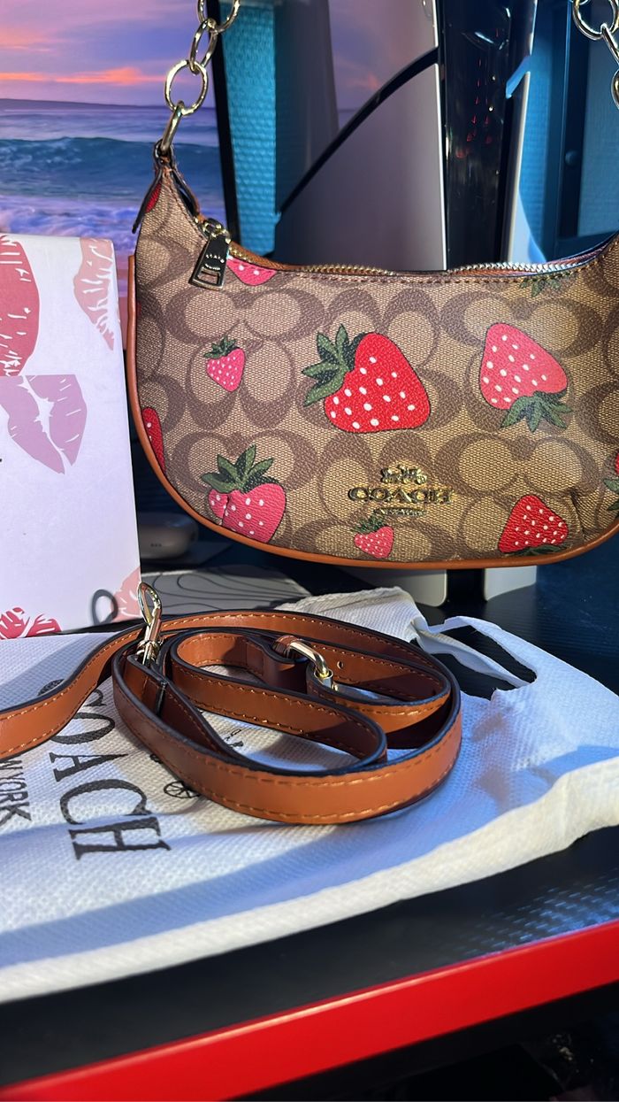 Sac Coach Fraise 🍓 - photo numéro 2