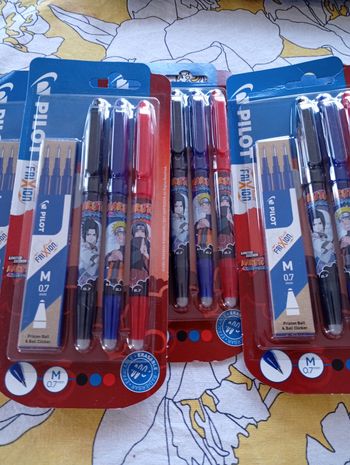 Lot de 5 paquets de stylos +recharges pilot naruto faixion à 30€ avec le code 
ANNIV30
Le lot passe à 21€