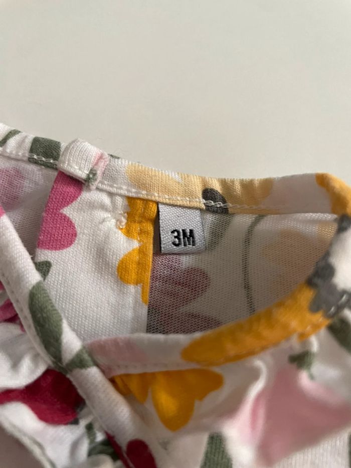 Robe à fleurs - photo numéro 3