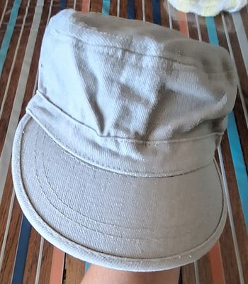 Casquette bebe kaki clair