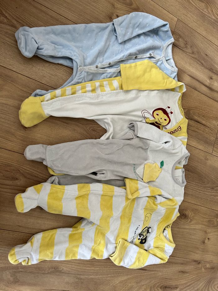 Lot bébé 3 mois - photo numéro 8