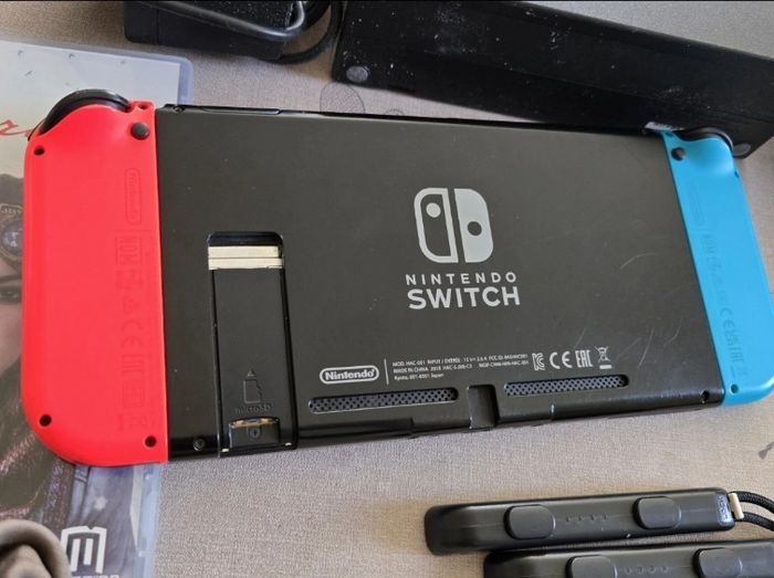 Console Nintendo switch + jeu siberia 3 - photo numéro 3