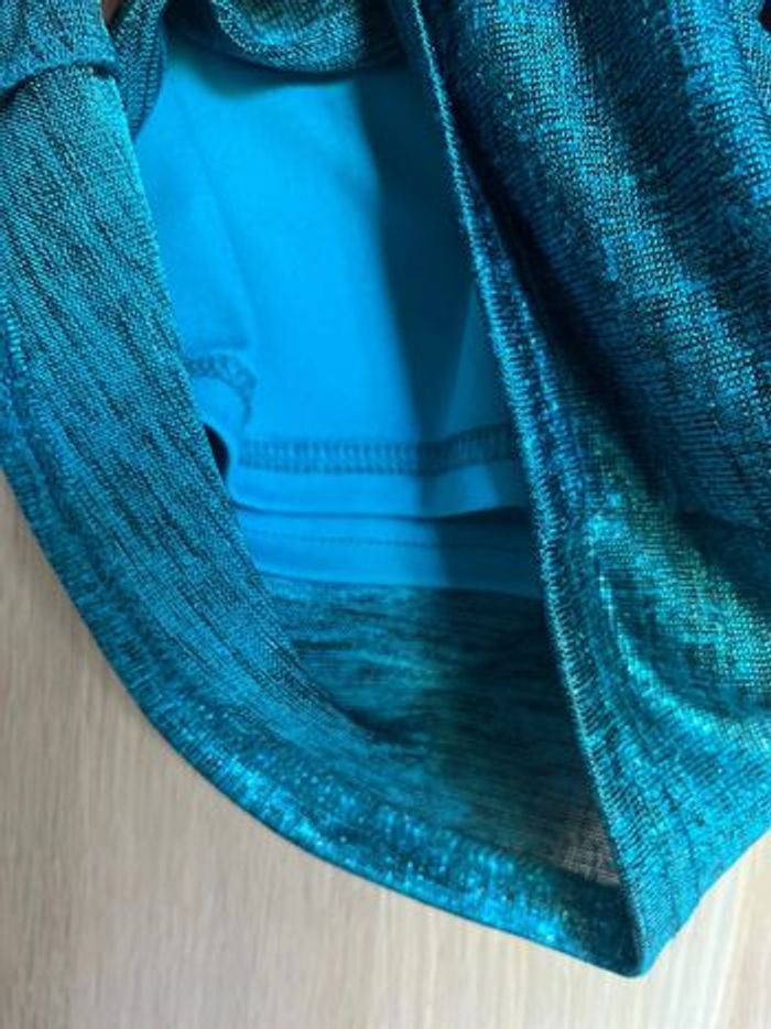 Robe moulante bleue - photo numéro 4