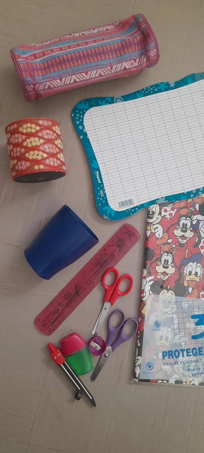 Lot fourniture scolaire (1) - photo numéro 4