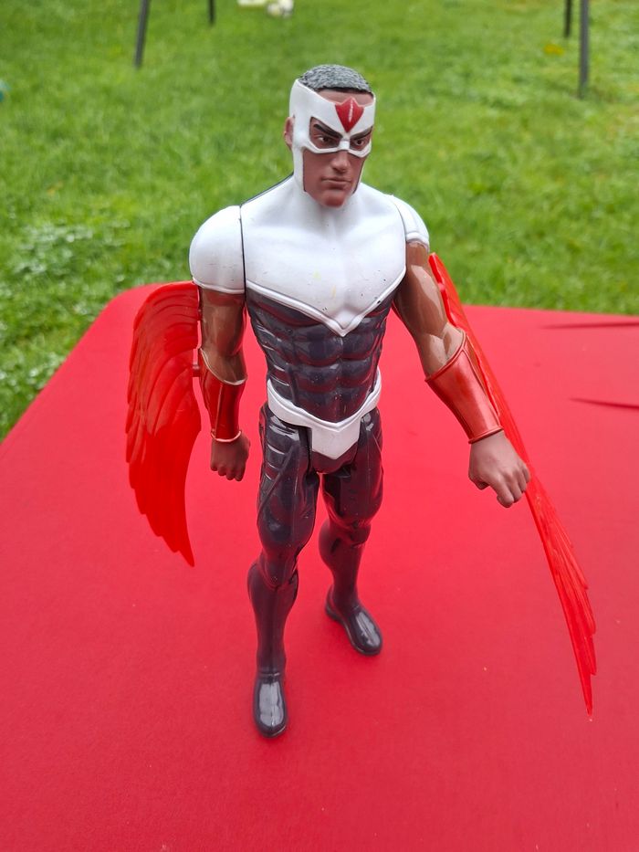 Figirine marvel 30 cm - photo numéro 3