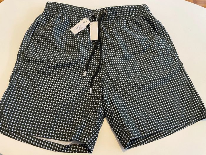 Short de bain neuf taille S goldenpoint