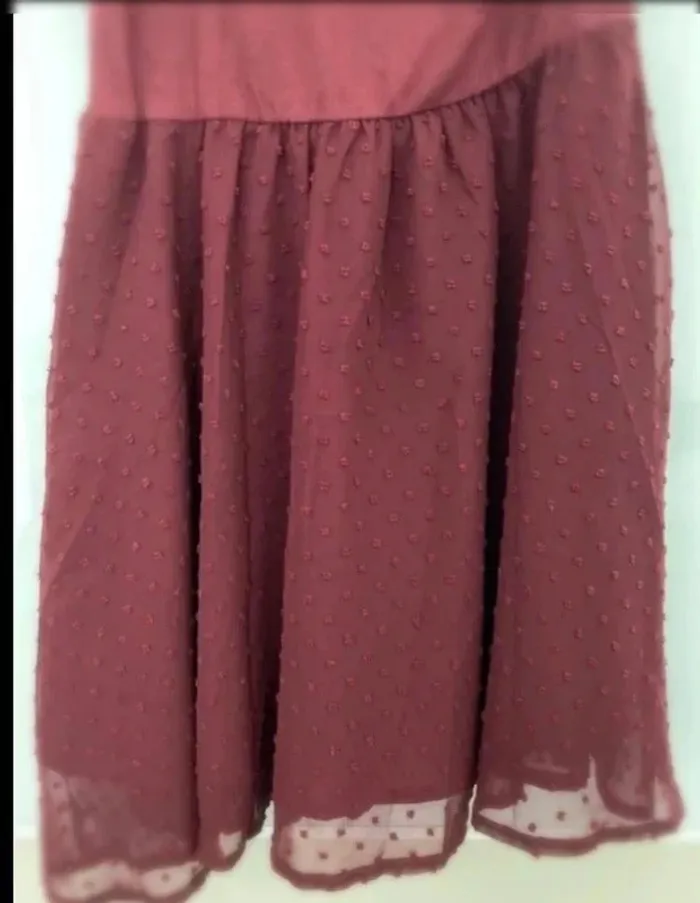 Robe rouge bordeau - photo numéro 4