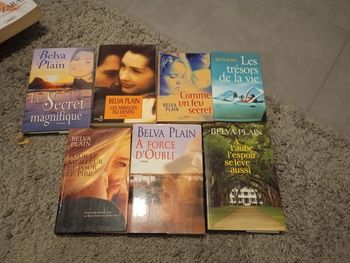 Lot de 7 livres belva plain