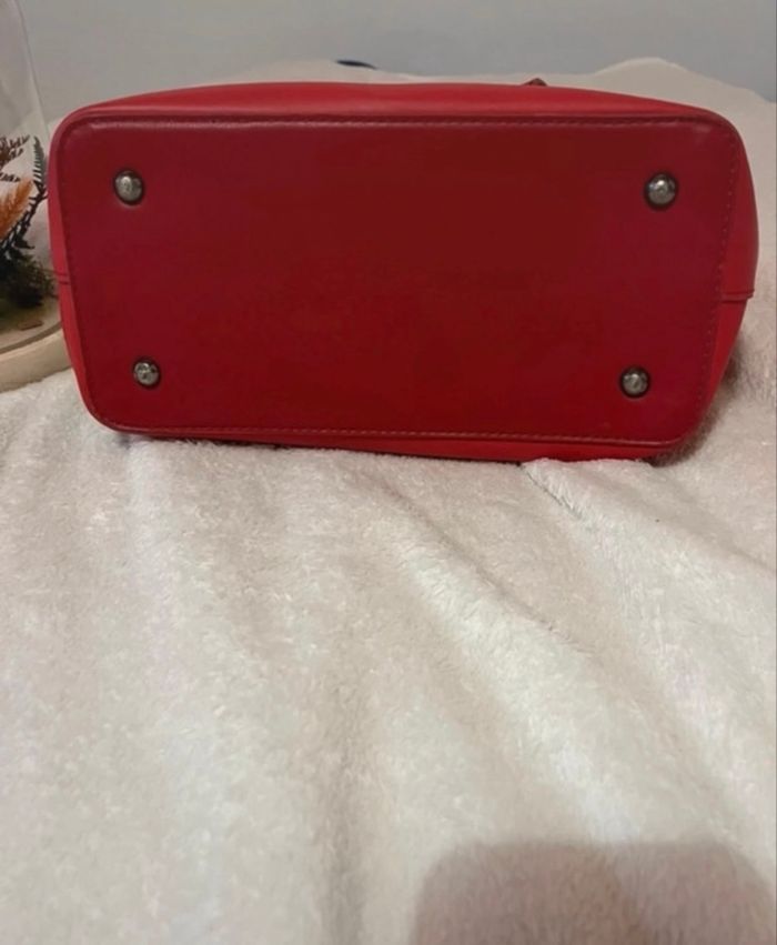 Sac à main rouge en très bon état - photo numéro 5