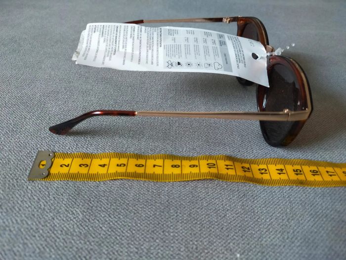 Lunettes de soleil écaille & doré – Neuves avec étiquette - photo numéro 5