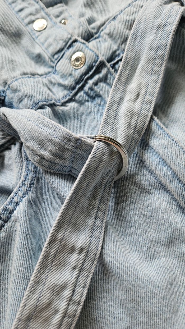 Combishort jean bleu avec ceinture taille S comme neuf - photo numéro 5