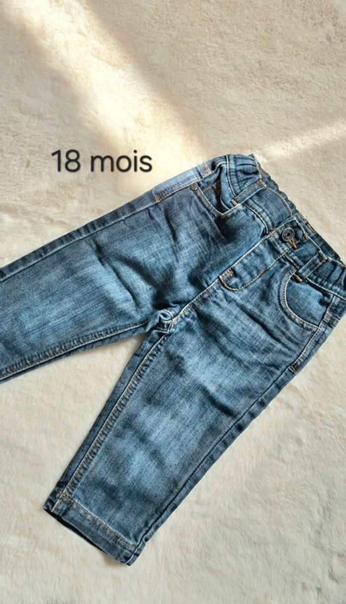 Jeans TAO taille 18 mois