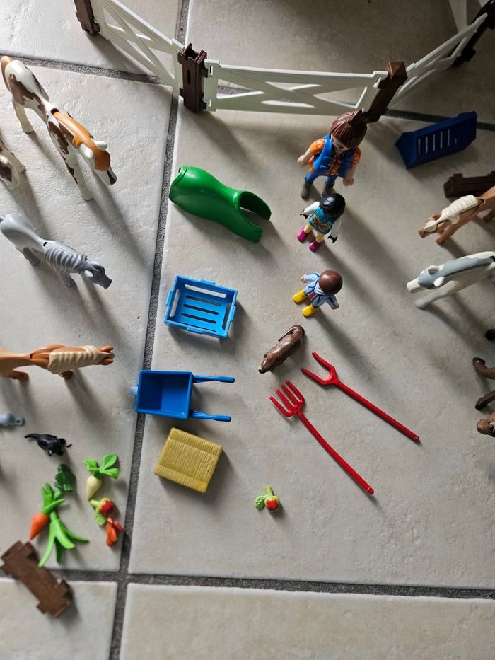 Poney Club + van Playmobil - photo numéro 3